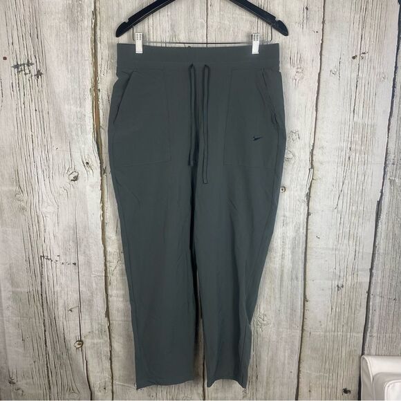 Nike Lightweight Gray Joggers Size Large   130 - Picture 1 of 8